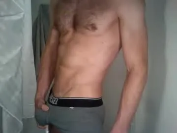 CurlyRina – webcam model profile photo Image 10