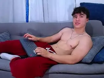 Amylewiss – webcam model profile photo Image 10