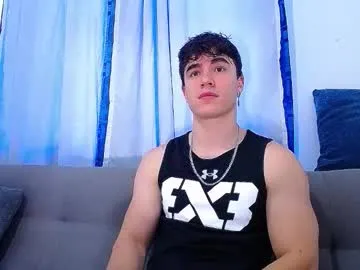 Amylewiss – webcam model profile photo Image 12