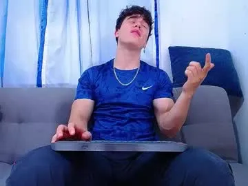 Amylewiss – webcam model profile photo Image 13