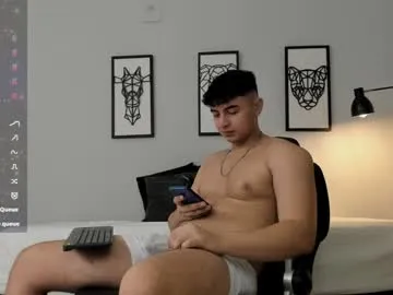 andrewlamar77 – webcam model profile photo