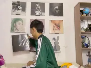 Alikams – webcam model profile photo Image 11