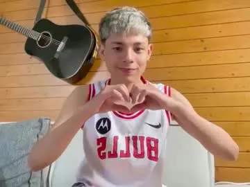 Alikams – webcam model profile photo Image 18