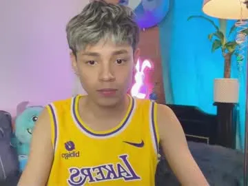 Alikams – webcam model profile photo Image 8