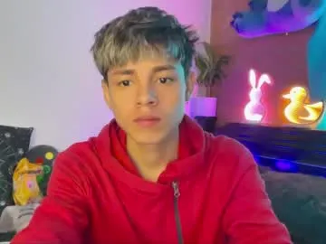 Alikams – webcam model profile photo Image 9