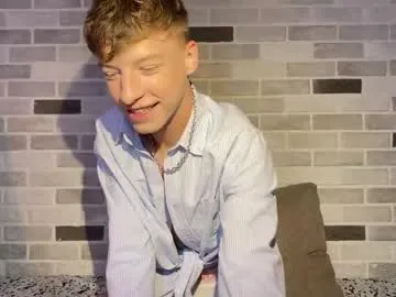 LauraFord – webcam model profile photo Image 2