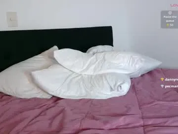 BellaNoa – webcam model profile photo Image 16