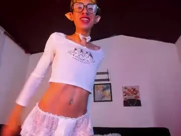 CassieGil – webcam model profile photo Image 2