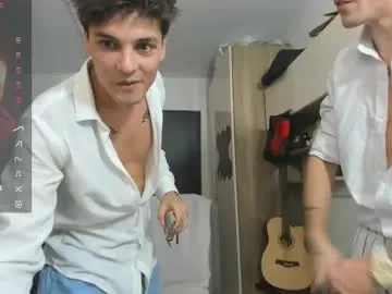 Perfektra – webcam model profile photo Image 2