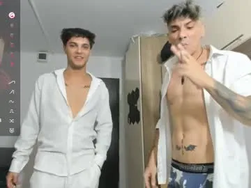 Perfektra – webcam model profile photo Image 3