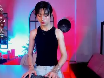 dimamozaev400 – webcam model profile photo Image 17