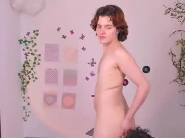 YaraDavis – webcam model profile photo Image 8