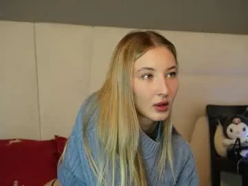 AishaLeclerc – webcam model profile photo Image 14