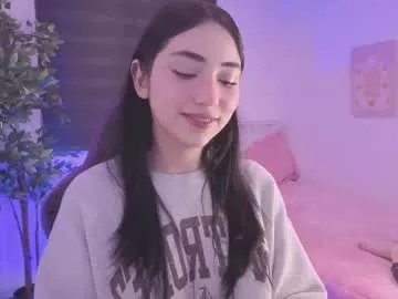 CassieGil – webcam model profile photo Image 13