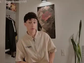 HANNIA_BAILEYS – webcam model profile photo Image 9