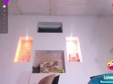 CassieGil – webcam model profile photo Image 3