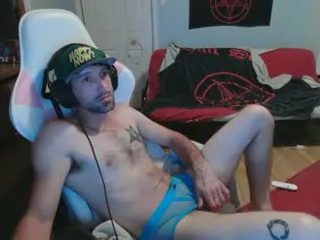 HugeTitties – webcam model profile photo Image 14