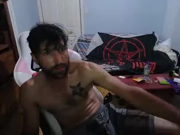 HugeTitties – webcam model profile photo Image 5