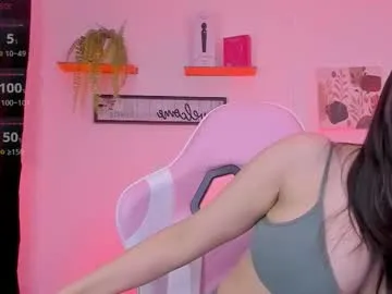 nikkiRyd – webcam model profile photo Image 13