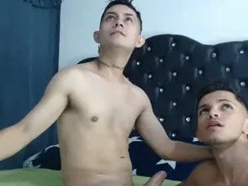 CurlyRina – webcam model profile photo Image 7