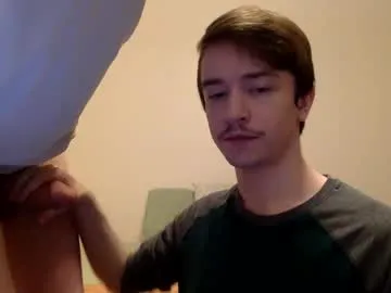 curlytwinkboy – webcam model profile photo Image 8