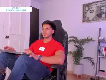 JuliaQuinn – webcam model profile photo Image 18