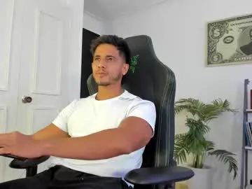 JuliaQuinn – webcam model profile photo Image 8