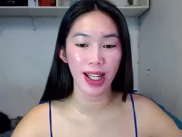 ClaraVanessa – webcam model profile photo Image 6