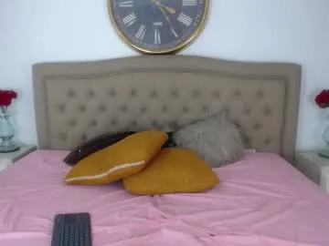 CataleyaLeen – webcam model profile photo Image 6