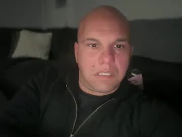 AntonioWest – webcam model profile photo Image 13