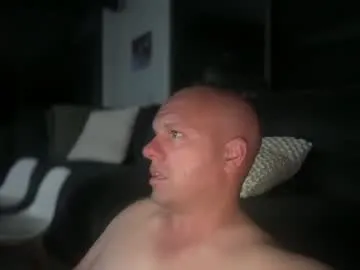 AntonioWest – webcam model profile photo Image 6