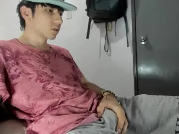 Alikams – webcam model profile photo Image 11