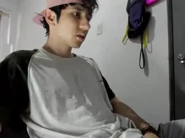 Alikams – webcam model profile photo Image 15