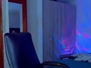 EmiRoseth – webcam model profile photo Image 11