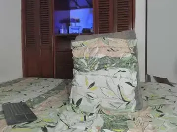 AshleyPusset – webcam model profile photo Image 15