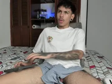 AshleyPusset – webcam model profile photo Image 4