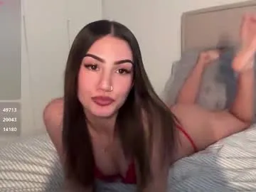 CassieGil – webcam model profile photo Image 15