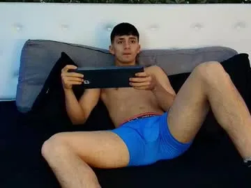 otouhu76 – webcam model profile photo Image 3