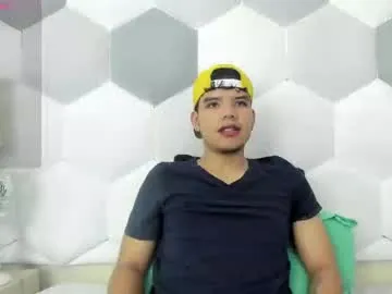 powq05 – webcam model profile photo Image 19