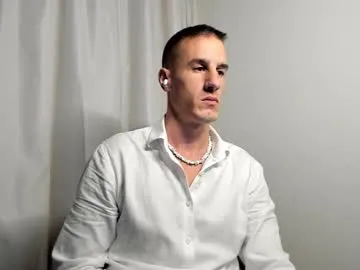 AmyBelmontt – webcam model profile photo Image 15