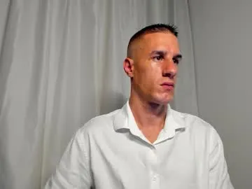 AmyBelmontt – webcam model profile photo Image 9