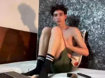 CassieGil – webcam model profile photo Image 6