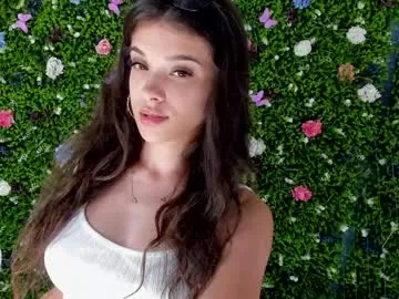 LyraCarvajal – webcam model profile photo Image 10