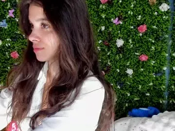 LyraCarvajal – webcam model profile photo Image 15