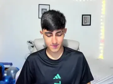 Circe_Melusina – webcam model profile photo Image 6