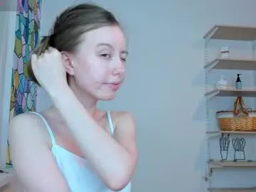 AmyBelmontt – webcam model profile photo Image 18