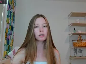 AmyBelmontt – webcam model profile photo Image 2