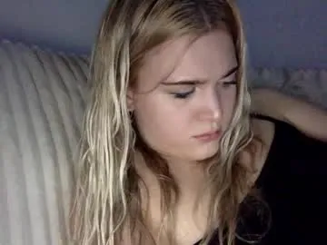 IsabelaJohnson – webcam model profile photo Image 15