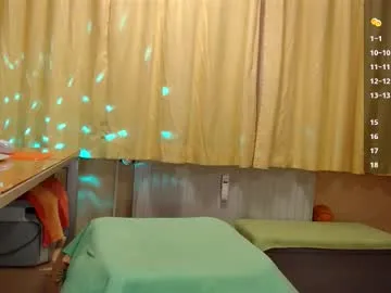 AshleyPusset – webcam model profile photo Image 17