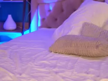 SkyLumen – webcam model profile photo Image 17